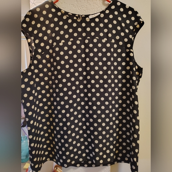 Tops - Dark blue almost black tank with tan polka dots dress shirt Kate Spade size XL
